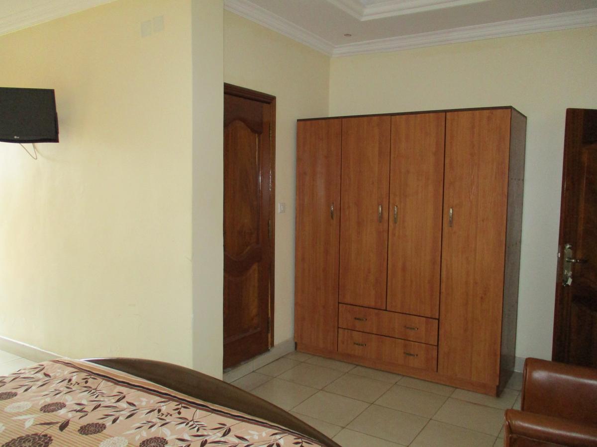 Amaris Hotel Kigali Exterior photo